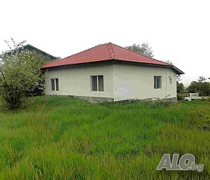 Продава изцяло реновирана къща с. Ресилово 1 - storey 110 sq. m. built-up area 628 sq. m. courtyard | Houses / Villas | Център Resilovo