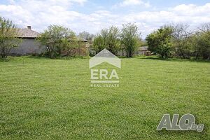 ЕКСКЛУЗИВНО! ЕРА ИмотиТе предалга за продажба Урегурлиран поземлен имот в с. Божурка, общ. Търговище Sale 1686 sq. m. Regulated (RLE) Without electricity Without water | Land for development, Investment projects | Център Bozhurka