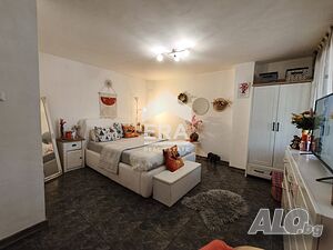 ЕРА МАКС продава двустаен апартамент в Центъра, готов за живеене 1-Bedroom 66.5 sq. m. Brick 2000 y. 4 floor Last floor | Apartments | Tsentar Yambol