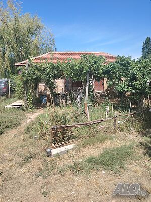 Продава къща в с. Тополчане 1 - storey 68 sq. m. built-up area 655 sq. m. courtyard | Houses / Villas | Topolchane