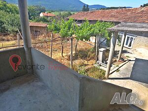Къща с. Янково 2 - storey 209 sq. m. built-up area 1550 sq. m. courtyard | Houses / Villas | Yankovo