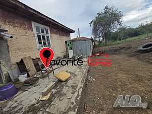Къща с двор с. Златар 2 - storey 255 sq. m. built-up area 1500 sq. m. courtyard | Houses / Villas | Zlatar
