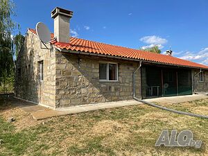 Просторна нова къща в село Есен 1 - storey 180 sq. m. built-up area 1400 sq. m. courtyard | Houses / Villas | Esen