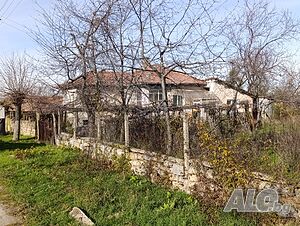 Продава ферма 2 - storey 100 sq. m. built-up area 2000 sq. m. courtyard | Houses / Villas | Semertsi