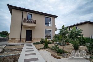 Къща с 3 спални, обзаведена, двор, паркомясто, 370000 евро, Приселци 2 - storey 158 sq. m. built-up area 750 sq. m. courtyard | Houses / Villas | Priseltsi