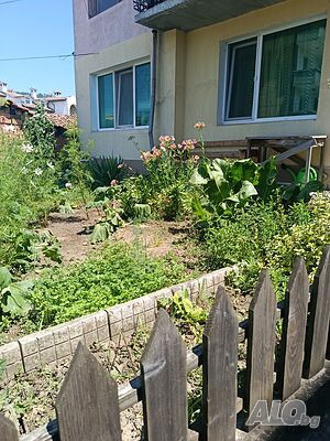 Етаж от къща House Floor 90 sq. m. built-up area 252 sq. m. courtyard | Houses / Villas | Debelets