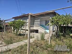 Гранд Имоти БГ продава къща в с. Новоселец, общ. Нова Загора 1 - storey 100 sq. m. built-up area 3000 sq. m. courtyard | Houses / Villas | Novoselets