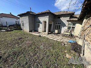 Къща!! с. Здравец!! Обл. Търговище!! 1 - storey 150 sq. m. built-up area 1000 sq. m. courtyard | Houses / Villas | Zdravets