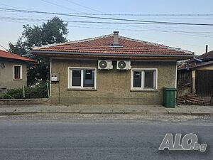 Стаи под наем в Елена, давам квартира в град Елена 2 - storey 61 sq. m. Unfurnished | Houses / Villas | ул. „Иван Н. Момчилов“ 84 Elena