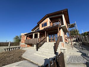 Продавам къща в село Черни Връх 2 - storey 159 sq. m. built-up area 526 sq. m. courtyard | Houses / Villas | Община Камено Cherni vrah