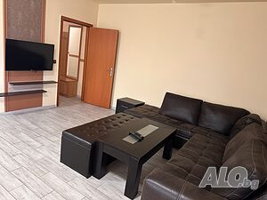 Тристаен апартамент с паркомясто в затворен комплекс с басейн, в к.к. Златни пясъци. 2-Bedroom 95 sq. m. Furnished Not last floor | Apartments | Golden Sands (resort)