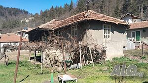 Парцел с къща за продажба в Долни пасарел 2 - storey 134 sq. m. built-up area 350 sq. m. courtyard | Houses / Villas | Dolni Pasarel