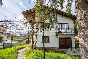Продава Къща, София, област с. Осоица 3 - storey 207 sq. m. built-up area 745 sq. m. courtyard | Houses / Villas | Осоица Osoitsa