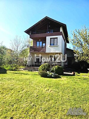 Продава Къща, София, област с. Петърч 3 - storey 180 sq. m. built-up area 490 sq. m. courtyard | Houses / Villas | Петърч Petarch