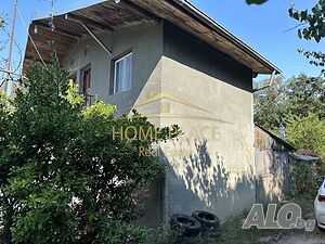 Къща в с. Бенковски 3 - storey 100 sq. m. built-up area 590 sq. m. courtyard | Houses / Villas | Benkovski