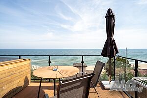 Тристаен апартамент с морска панорама под наем плаж Кабакум на първа линия. 2-Bedroom 70 sq. m. Furnished Not last floor | Apartments | Кабакум Varna