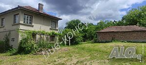 Двуетажна къща с голям двор и гараж, в Предбалкана 2 - storey 130 sq. m. built-up area 2450 sq. m. courtyard | Houses / Villas | Sokolovo