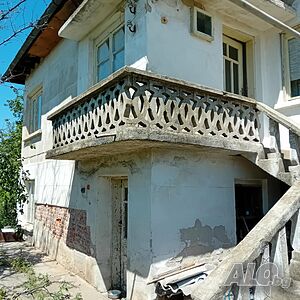 къща с голям двор в с. Загорци 2 - storey 140 sq. m. built-up area 1500 sq. m. courtyard | Houses / Villas | Zagortsi