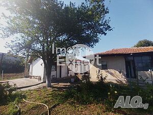 УПИ с две полумасивни сгради в с. Ливада 98 sq. m. built-up area 1860 sq. m. courtyard | Houses / Villas | Livada