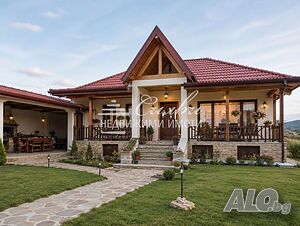 НОВОПОСТРОЕНА ТУХЛЕНА къща - с. Мараш 120 sq. m. built-up area 1540 sq. m. courtyard | Houses / Villas | Marash