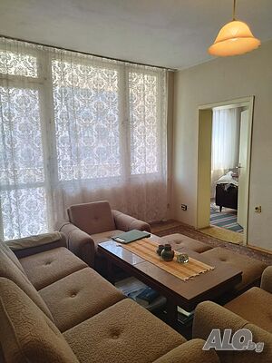 в близост до Централна поща, двустен, южен, таван, мазе, гараж 1-Bedroom 53 sq. m. Brick 1980 y. 2 floor Not last | Apartments | Center Sliven