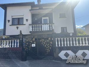 Продава еднофамилна къща в с. Крупник 2 - storey 220 sq. m. built-up area 550 sq. m. courtyard | Houses / Villas | Krupnik