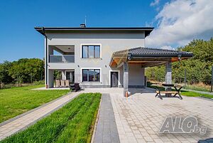 Еднофамилна къща в с. Осоица 360 sq. m. built-up area 790 sq. m. courtyard | Houses / Villas | Osoitsa