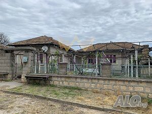 Уютна къща с голямо дворно място в с. Брестак, обл. Варна 90 sq. m. built-up area 1112 sq. m. courtyard | Houses / Villas | Brestak