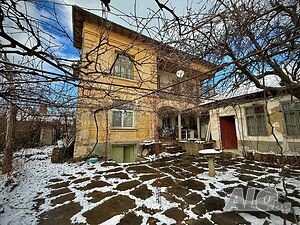 Двуетажна къща с голям двор в гр. Килифарево 2 - storey 66 sq. m. built-up area 2680 sq. m. courtyard | Houses / Villas | Kilifarevo