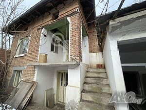 Двуетажна къща в с. Козловец 2 - storey 120 sq. m. built-up area 880 sq. m. courtyard | Houses / Villas | Kozlovets