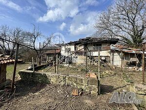 Къща в гр. Килифарево 2 - storey 100 sq. m. built-up area 1486 sq. m. courtyard | Houses / Villas | Kilifarevo