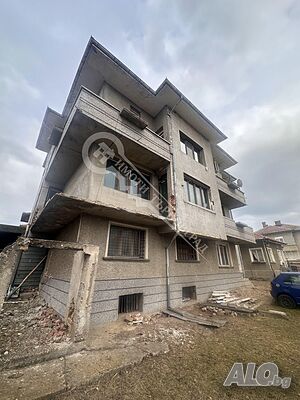 Двуетажна къща в гр. Павликени 2 - storey 276 sq. m. built-up area 847 sq. m. courtyard | Houses / Villas | Pavlikeni