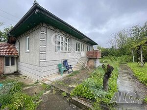Къща в с. Янтра 2 - storey 100 sq. m. built-up area 1910 sq. m. courtyard | Houses / Villas | Yantra