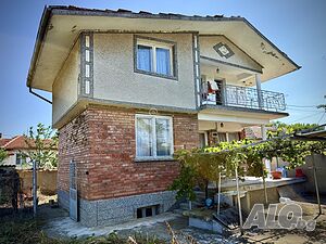 Монолитна двуетажна къща с гараж и кладенец в с. Крушето 2 - storey 116 sq. m. built-up area 800 sq. m. courtyard | Houses / Villas | Krusheto