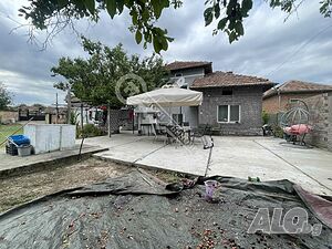 Двуетажна къща в с. Козловец 2 - storey 180 sq. m. built-up area 800 sq. m. courtyard | Houses / Villas | Kozlovets