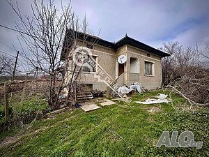 Къща в с. Куцина 1 - storey 88 sq. m. built-up area 1240 sq. m. courtyard | Houses / Villas | Kutsina