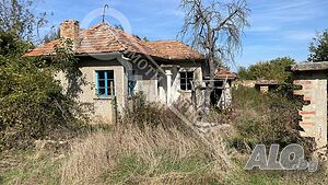 Къща с гараж в с. Сушица 2 - storey 100 sq. m. built-up area 1200 sq. m. courtyard | Houses / Villas | Sushitsa