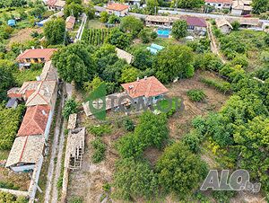 Масивна двуетажна къща на плоча, село Кюлевча 112 sq. m. built-up area 1500 sq. m. courtyard | Houses / Villas | Kyulevcha