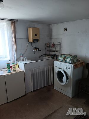 Двуетажна къща в с. Пещерско - 11км. от гр. Айтос 2 - storey 110 sq. m. built-up area 560 sq. m. courtyard | Houses / Villas | Peshtersko