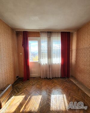 Продава се тухлен апартамент в идеален център 1-Bedroom 77 sq. m. Brick 1980 y. 3 floor Not last | Apartments | Center Pazardzhik