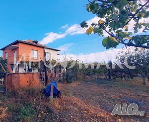 Къща с двор в уредено село около Бургас 146 sq. m. built-up area 900 sq. m. courtyard | Houses / Villas | Bryastovets