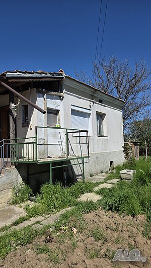 Продава къща 1 - storey 90 sq. m. built-up area 1200 sq. m. courtyard | Houses / Villas | Slaveevo
