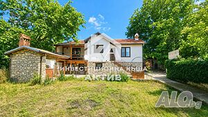 Двуетажна къща в с. Златна ливада 2 - storey 100 sq. m. built-up area 700 sq. m. courtyard | Houses / Villas | Zlatna livada
