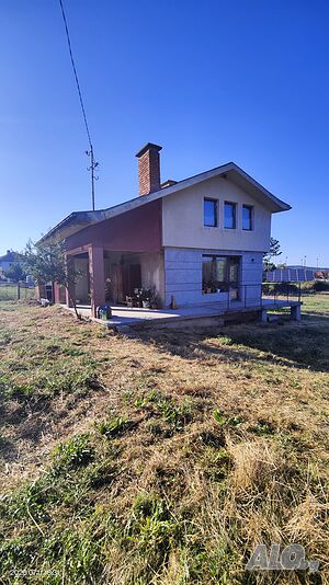 Масивна къща 2 - storey 2500 sq. m. built-up area 3000 sq. m. courtyard | Houses / Villas | Остър камък Ostar kamak