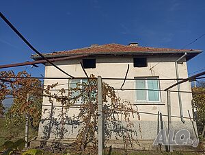 Къща с двор 1 - storey 114 sq. m. built-up area 639 sq. m. courtyard | Houses / Villas | Topolnitsa
