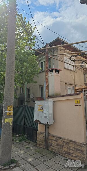 Продавам първи етаж от къща с приземен, цена 49,900 евро House Floor 82 sq. m. built-up area | Houses / Villas | Panagyurishte