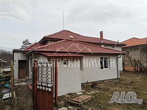 Реновирана къща с двор в Центъра на с. Палици 1 - storey 100 sq. m. built-up area 1075 sq. m. courtyard | Houses / Villas | Palitsi