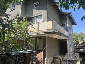 Двуетажна къща, с. Славяново 2 - storey 252 sq. m. built-up area 1500 sq. m. courtyard | Houses / Villas | Slavyanovo