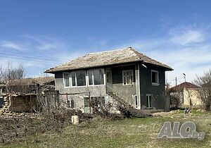 Двуетажна къща, с. Кардам 2 - storey 120 sq. m. built-up area 1000 sq. m. courtyard | Houses / Villas | Kardam