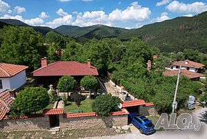 ✨ Продавам реставрирана възрожденска къща в Медвен ✨ 2 - storey 154 sq. m. built-up area 476 sq. m. courtyard | Houses / Villas | Medven